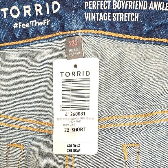 TORRID PerfectβBoyfriend Ankle Vintage Stretch distressed Mid-Rise Jeans 22 Shor - Picture 13 of 16